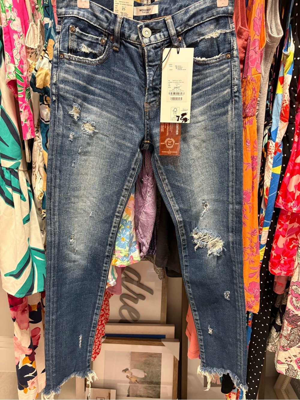NWT Glendale Moussy Distressed Skinny Jeans